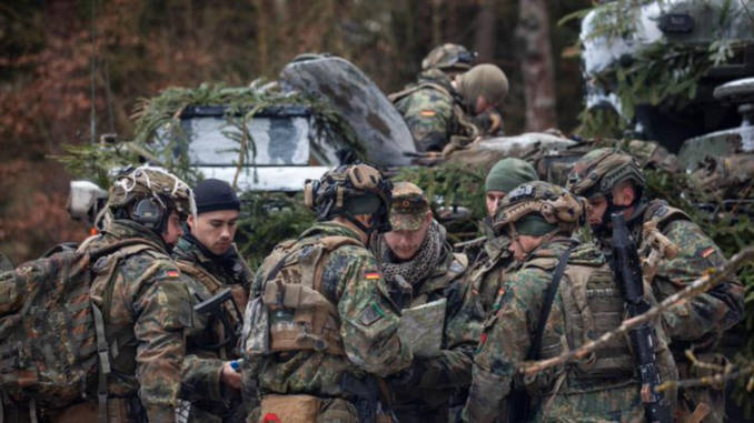 Військова амуніція