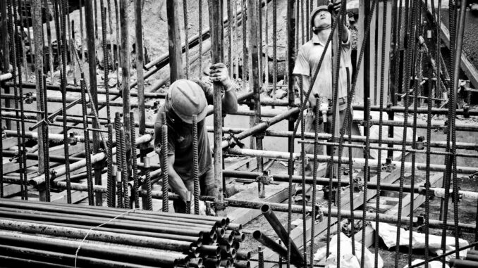 worker-gb30392a8a_1920