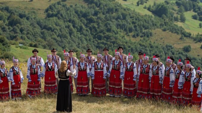 Закарпатський народний хор