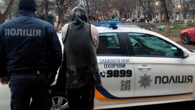 крадій