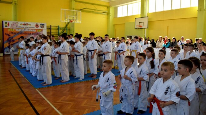 карате