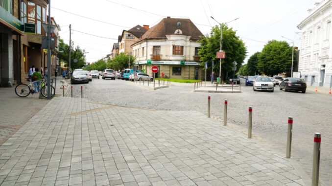 паркомісця
