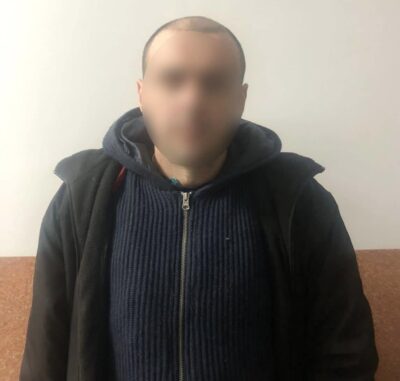 крадій
