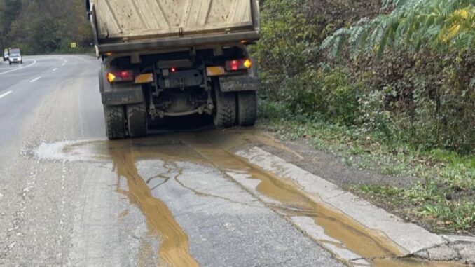 вантажівка