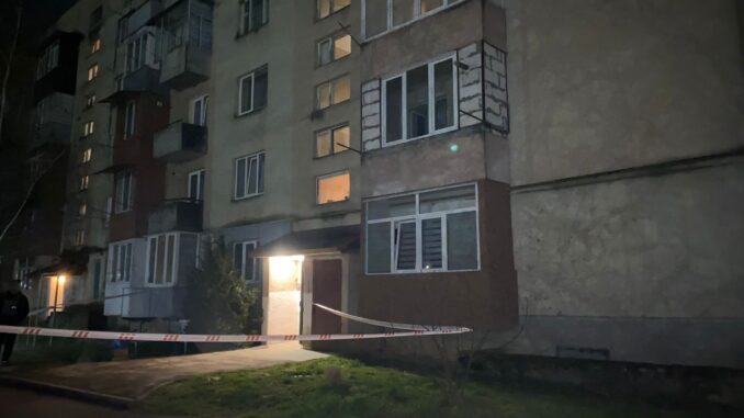 будинок