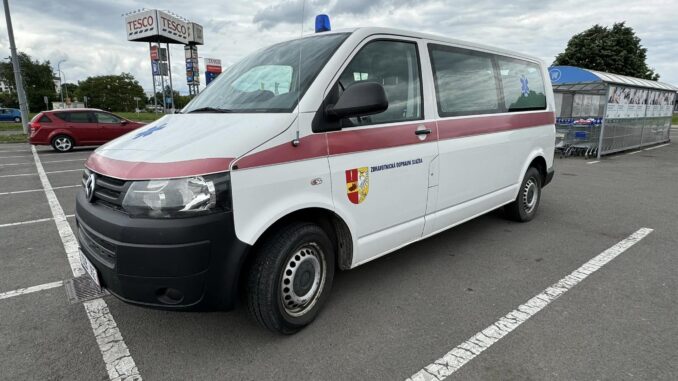 автомобіль