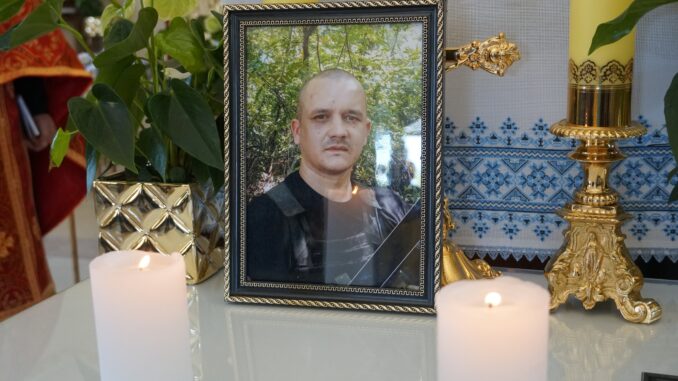 солдат