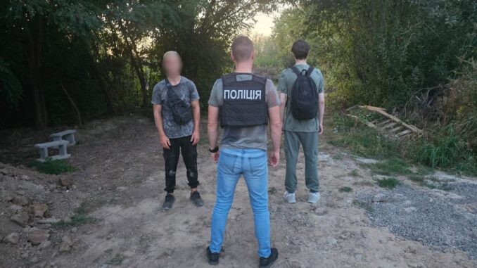 затримані