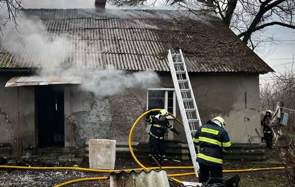 Трагедія у селі Червоне1 Трагедія у селі Червоне: внаслідок пожежі загинув чоловік3